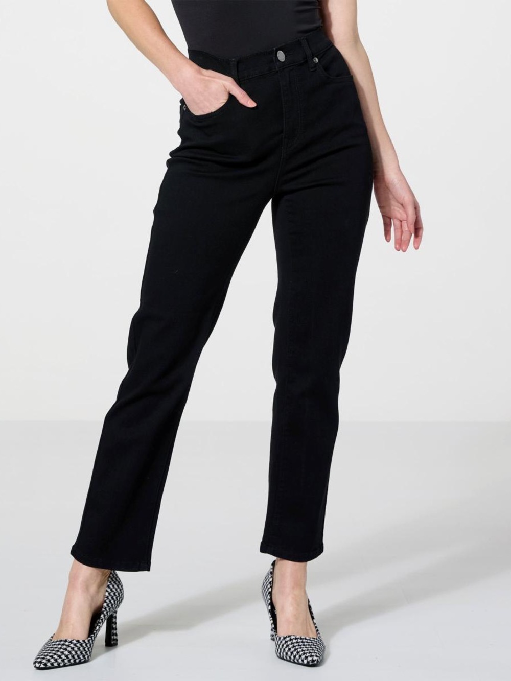 DG2 by Diane Gilman Black High-Rise Straight Leg Jeans